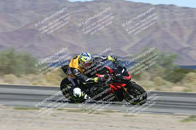 media/Nov-16-2025-Race Pace (Sun) [[8c5fa54630]]/Non Verified Riders (1st 20 Minutes)/3-Turn 3 Inside (11am)/